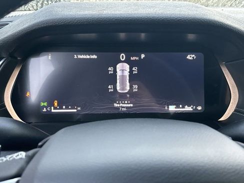 New 2025 Jeep Grand Cherokee Altitude image 24