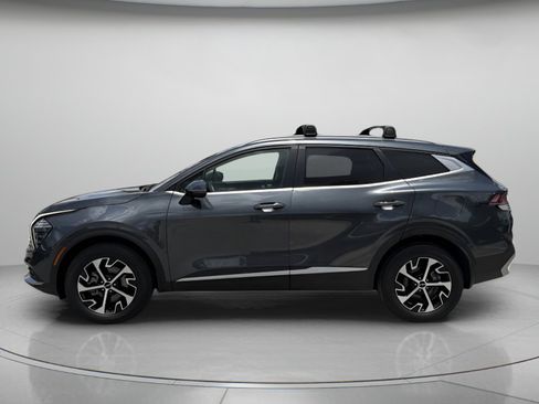 Used 2024 Kia Sportage EX AWD/4WD image 5