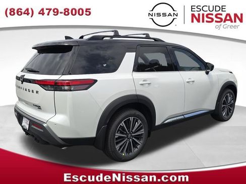 New 2026 Nissan Pathfinder Platinum AWD/4WD image 3