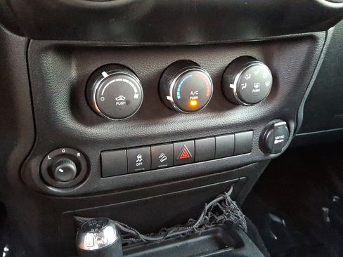 Used 2017 Jeep Wrangler Unlimited Sport w/ Quick Order Package 24S image 15