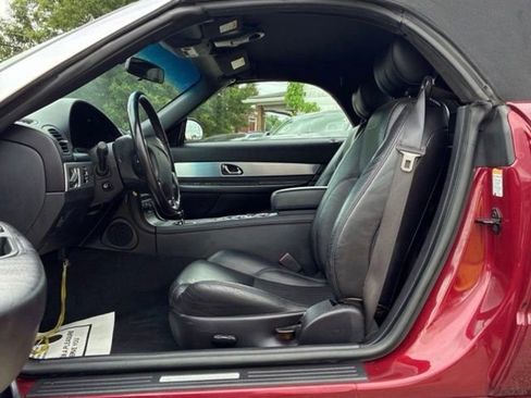 Used 2004 Ford Thunderbird RWD image 5