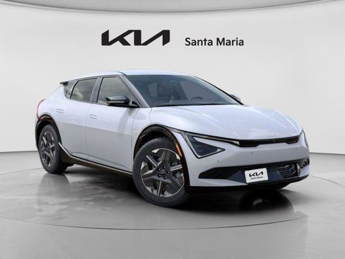New 2025 Kia EV6 Light image 8