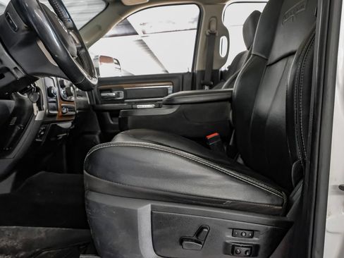 Used 2018 RAM 2500 Laramie AWD/4WD image 30