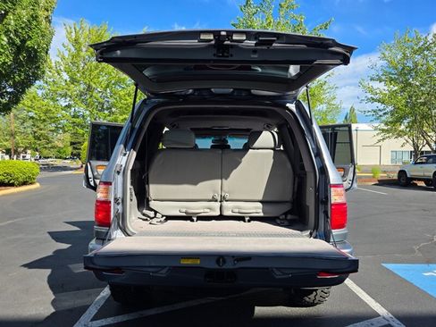 Used 2004 Lexus LX 470 4WD image 29