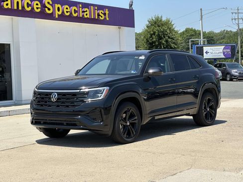 New 2026 Volkswagen Atlas Cross Sport SEL R-Line AWD/4WD image 5