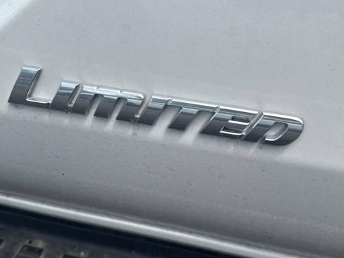 Used 2026 Toyota 4Runner Limited AWD/4WD image 8