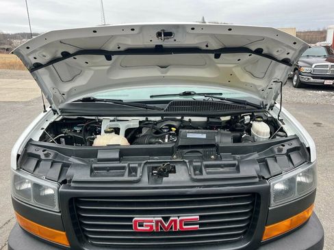 Used 2019 GMC Savana 2500 Extended image 34