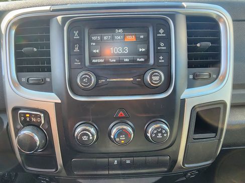 Used 2017 RAM 1500 Classic SLT image 30
