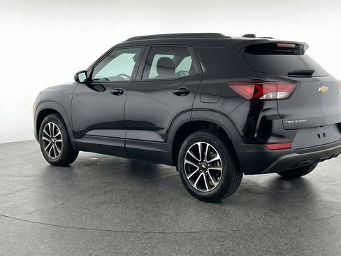 Used 2025 Chevrolet TrailBlazer LT image 6