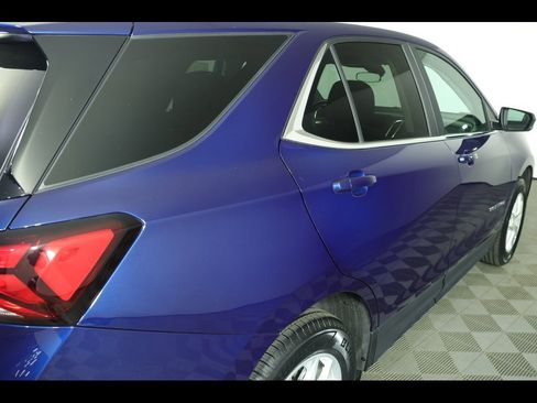 Used 2023 Chevrolet Equinox LT image 17