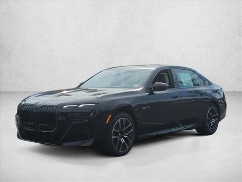 New 2026 BMW 740i image 1