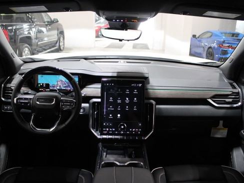 New 2026 GMC Acadia Denali w/ Super Cruise Package AWD/4WD image 3