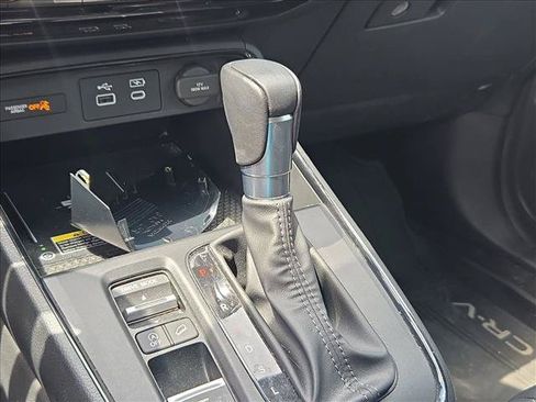 Used 2025 Honda CR-V EX-L image 10