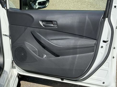 Used 2022 Toyota Corolla LE FWD image 7
