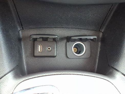 Used 2018 Chevrolet Cruze LT w/ Convenience Package FWD image 17