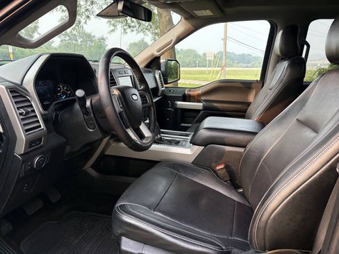 Used 2016 Ford F150 Lariat w/ Equipment Group 502A Luxury AWD/4WD image 12