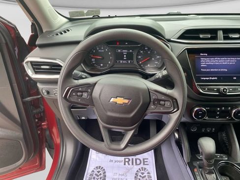 Used 2022 Chevrolet TrailBlazer LT w/ Convenience Package AWD/4WD image 21