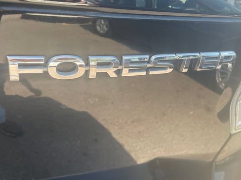 Used 2018 Subaru Forester 2.5i Premium AWD/4WD image 24