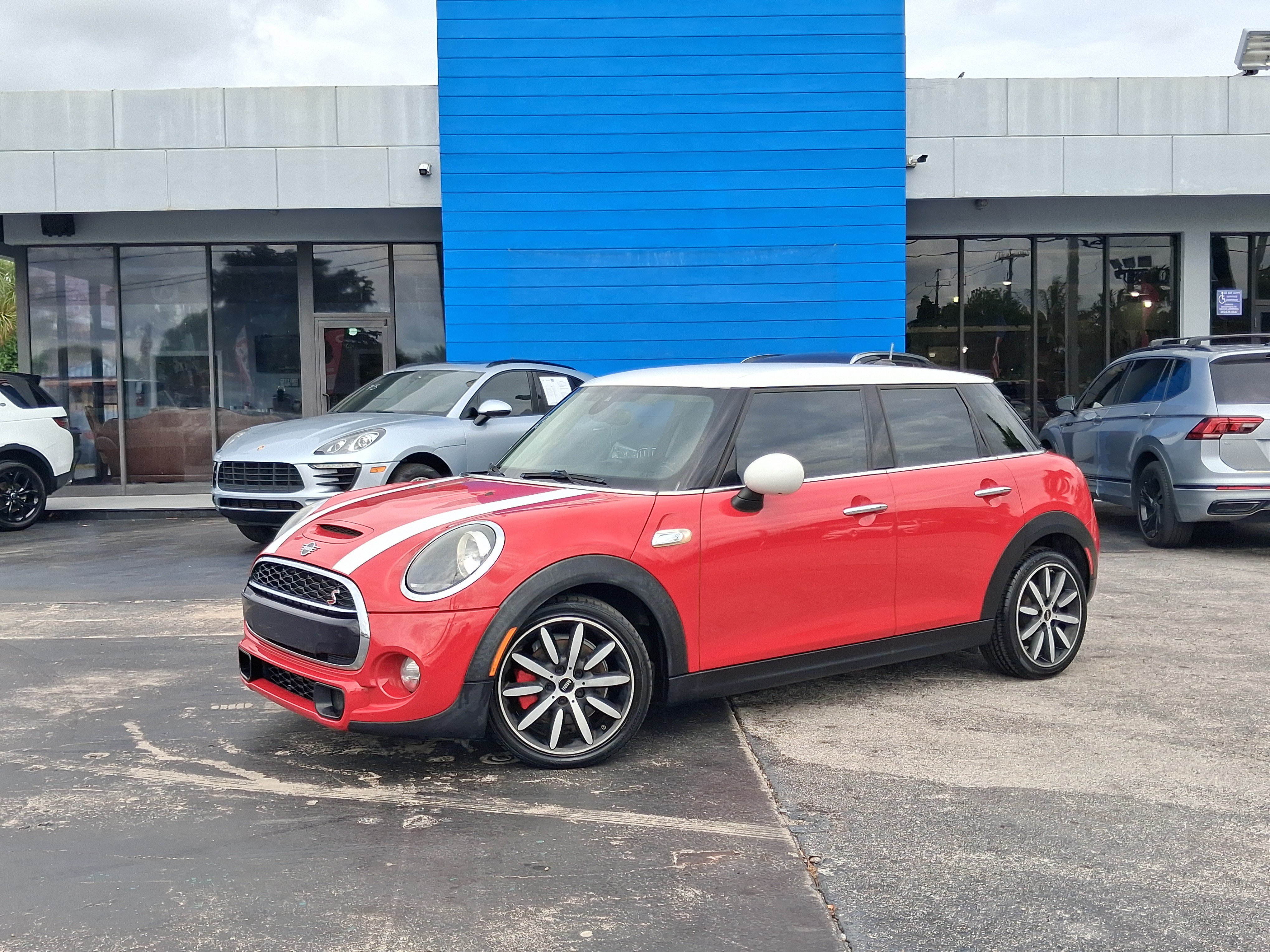 Used 2019 MINI Cooper S FWD image 2