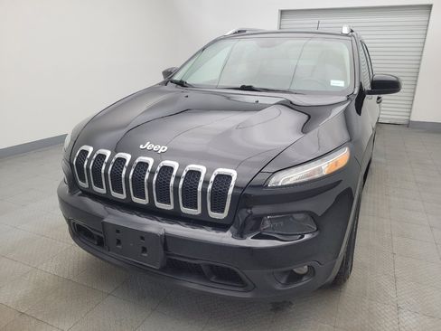 Used 2017 Jeep Cherokee Latitude w/ Comfort & Sound Group image 15