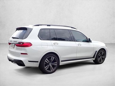 Used 2020 BMW X7 M50i AWD/4WD image 3