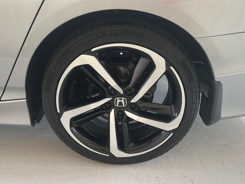 Used 2019 Honda Accord Sport image 29