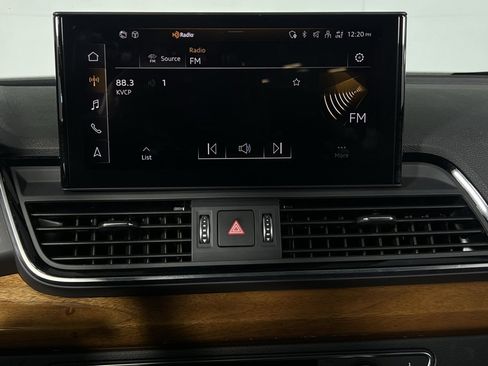 Used 2022 Audi Q5 2.0T Prestige w/ Prestige Package image 21