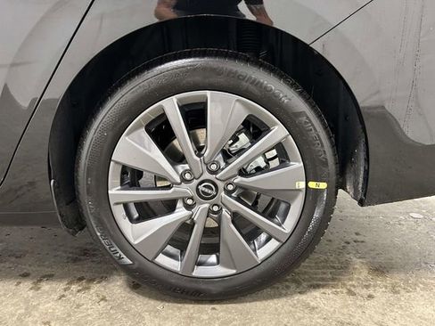 New 2026 Nissan Sentra SL FWD image 7