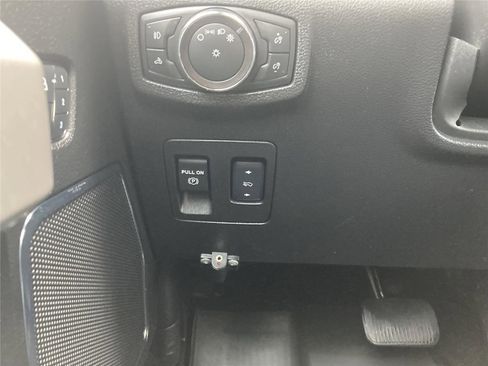 Used 2018 Ford F150 Lariat w/ Equipment Group 502A Luxury image 20