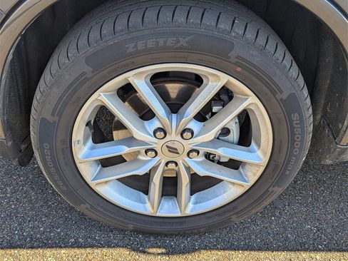 Used 2024 Dodge Durango GT image 29