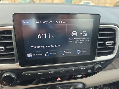 Certified 2024 Hyundai Venue SEL FWD image 20