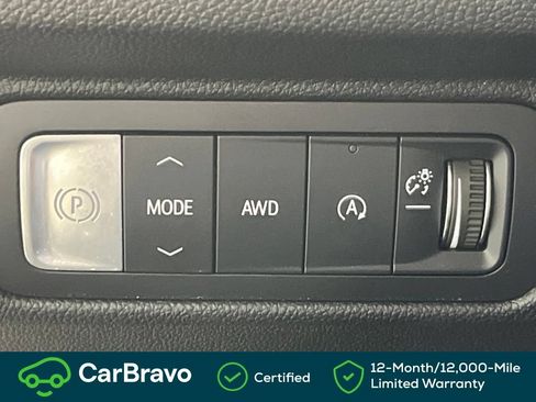 Used 2026 Chevrolet Traverse LT AWD/4WD image 23
