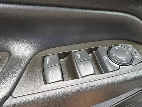 Certified 2023 Chevrolet Equinox LT AWD/4WD image 12