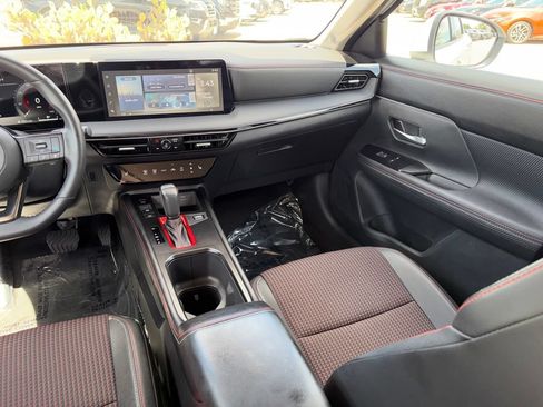 Used 2025 Nissan Kicks SR w/ SR Premium Package AWD/4WD image 20