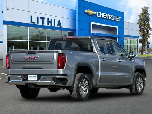 Used 2024 GMC Sierra 1500 SLT AWD/4WD image 2