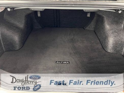 Used 2025 Nissan Altima 2.5 SV image 31