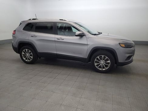 Used 2019 Jeep Cherokee Latitude Plus w/ Comfort/Convenience Group image 11