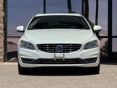 Used 2016 Volvo V60 T5 Premier w/ Convenience Package FWD image 21