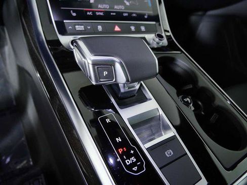 Used 2025 Audi Q7 2.0T Premium w/ Convenience Package AWD/4WD image 22