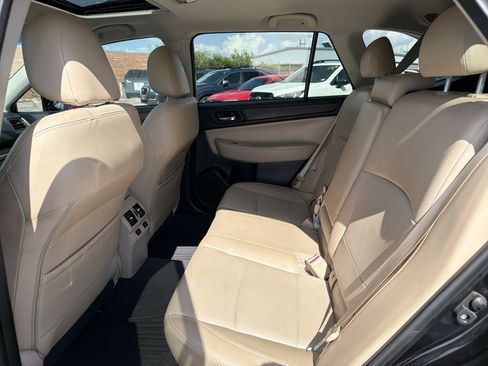 Used 2017 Subaru Outback 2.5i Limited AWD/4WD image 25