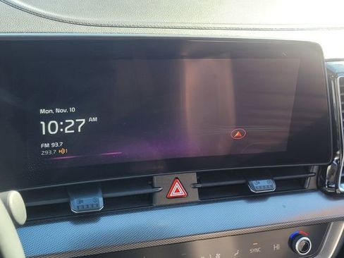 Used 2024 Kia Sportage SX image 17