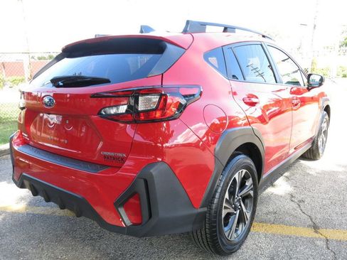 Used 2024 Subaru Crosstrek 2.0i Premium image 4