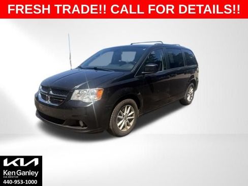 Used 2019 Dodge Grand Caravan SXT FWD image 1