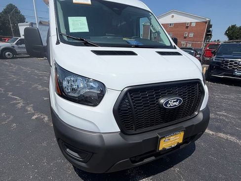 Certified 2026 Ford Transit 250 148 Medium Roof RWD image 32