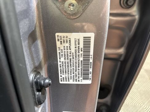 Used 2020 Honda CR-V Touring image 27