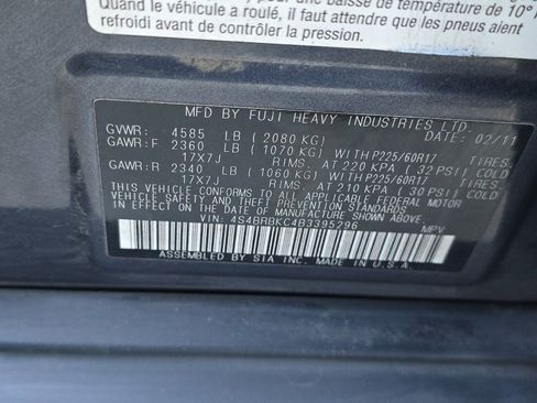 Used 2011 Subaru Outback 2.5i Limited w/ PWR Moonroof Pkg image 26