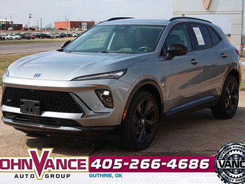 Used 2025 Buick Envision Sport Touring image 4