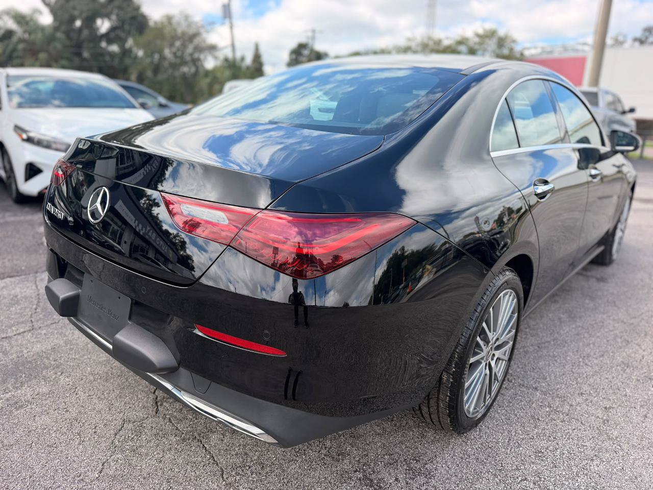 Used 2025 Mercedes-Benz CLA 250 image 7