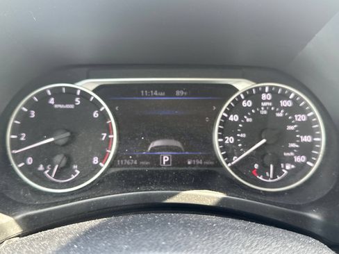 Used 2023 Nissan Sentra SV FWD image 12