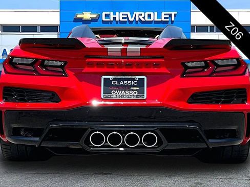 Used 2024 Chevrolet Corvette Z06 RWD image 4